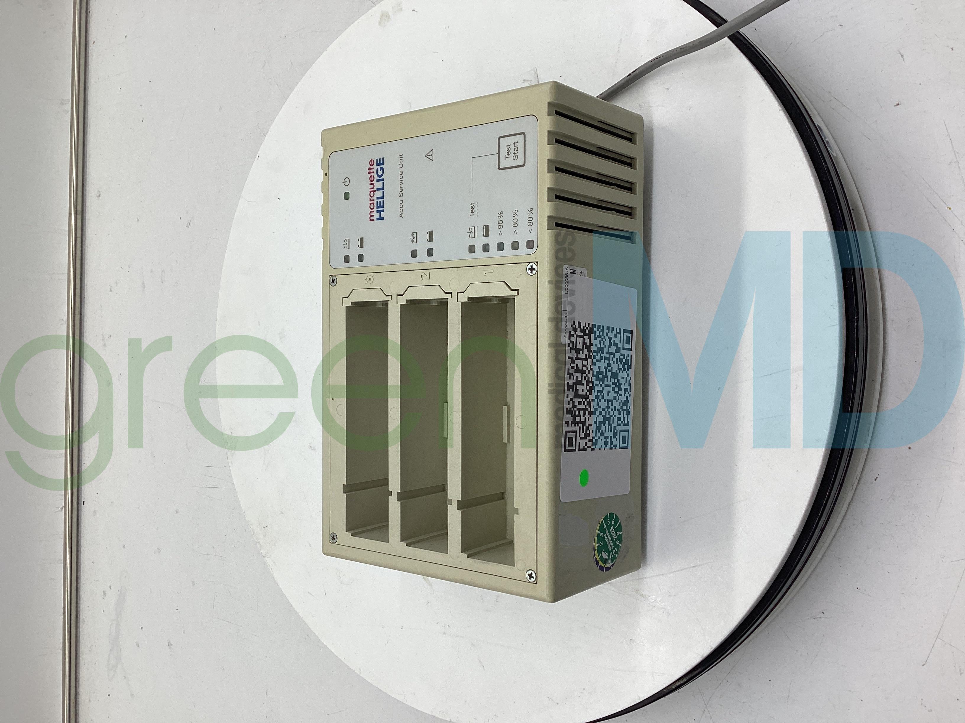 Accu Service Unit